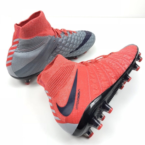 Nike Hypervenom Phantom AG Pro Women Soccer Cleat - Picture 4 of 8
